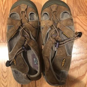 Keen waterproof outdoor sandal